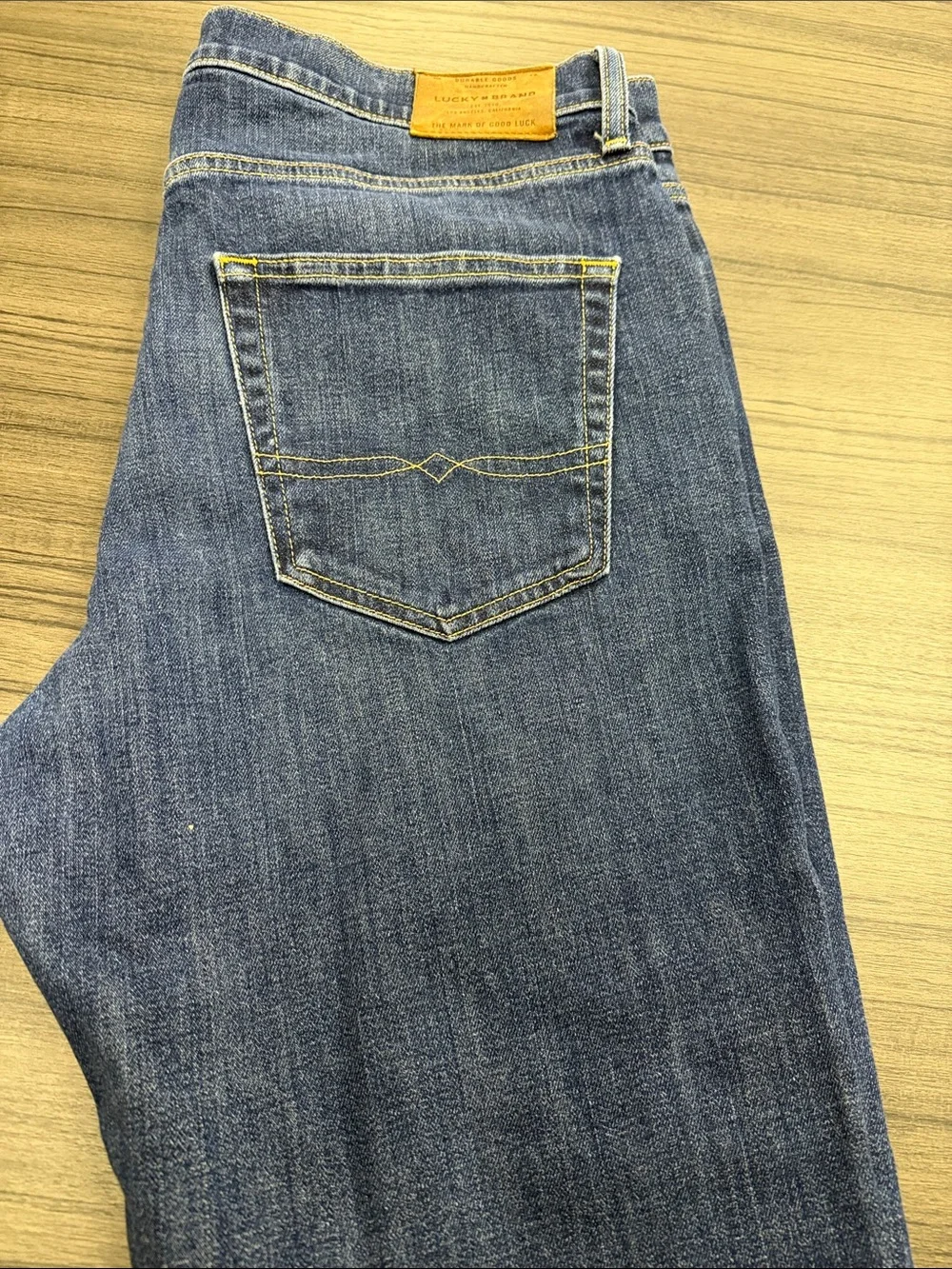 Men's Classic Blue Jeans - Comfortable Everyday Fit